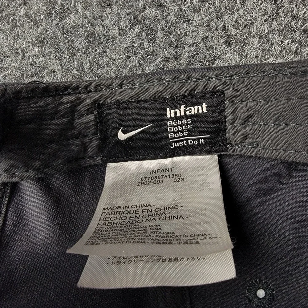 Nike Infant Baseball Cap Black White Swoosh Logo Adjustable Hat 2902-693‎